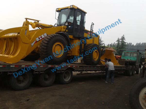 c鿴ԔϢ}Large loader transport xΔ1626